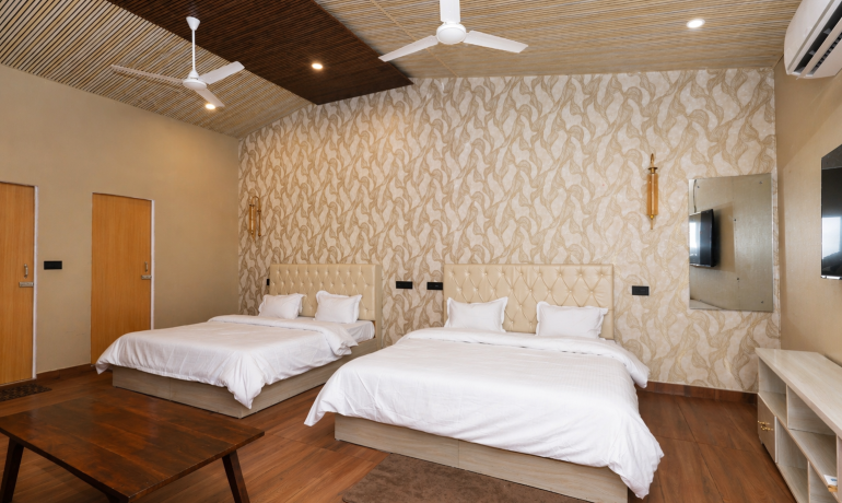 FAMILY ROYALE SUITE